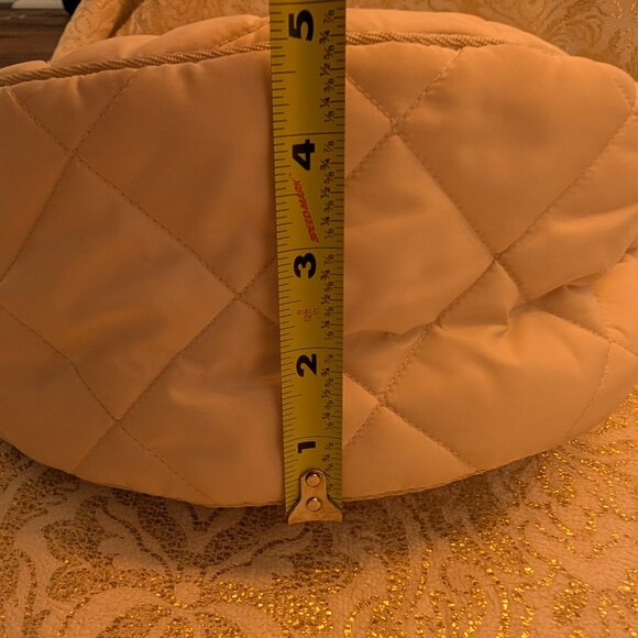 Uniqlo Large Quilted Half Moon Bag - Picture 10 of 10